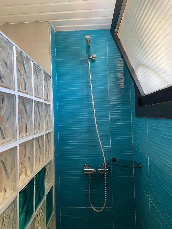 Apartamento moderno en primera línea de playa. Benalmádena